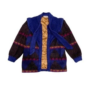 Vintage ESCADA cardigan from the 80s with champagne lining two side pockets